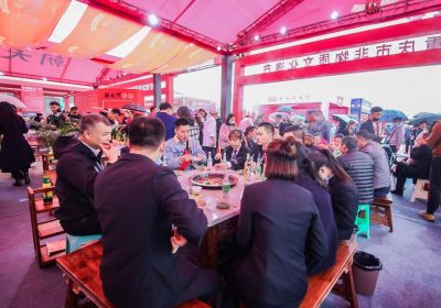 鳳城開火鍋加盟店，如何培養(yǎng)營銷意識？