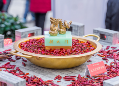 火鍋店門(mén)頭怎樣設(shè)計(jì)才能讓顧客主動(dòng)上門(mén)？