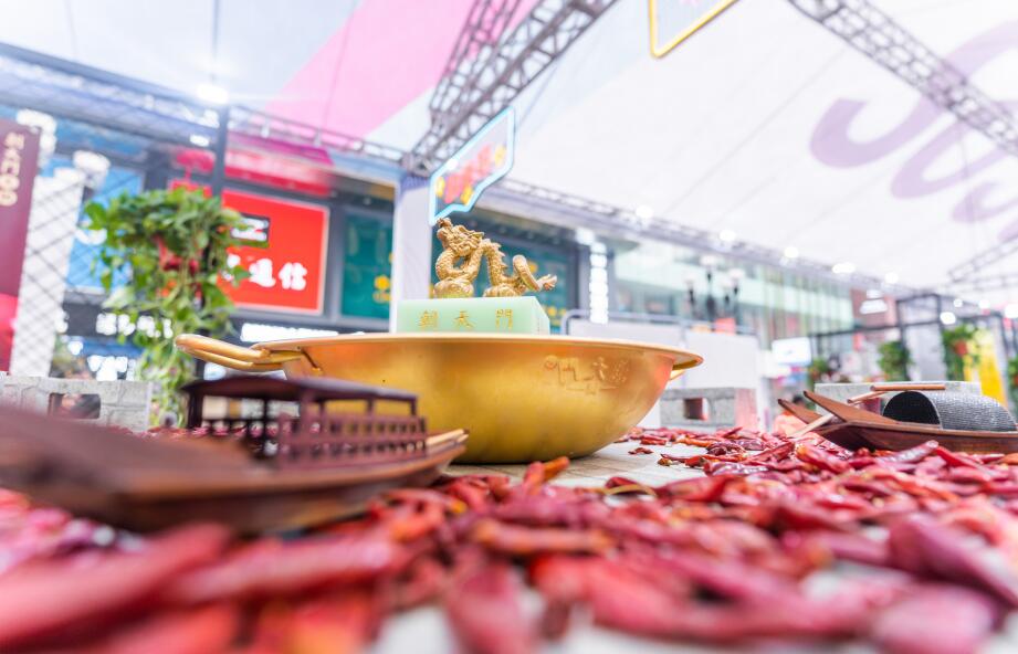 火鍋的特色菜品有哪些？這些必吃菜品不容錯(cuò)過(guò)