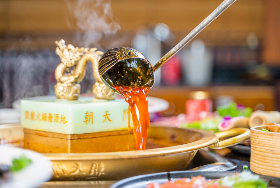 佛山開(kāi)火鍋加盟店合適嗎？口味會(huì)不會(huì)重？