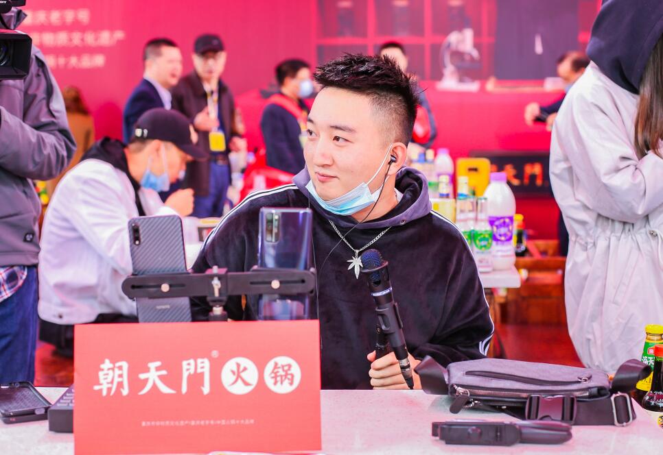 如何提高火鍋連鎖加盟店的營(yíng)業(yè)額？