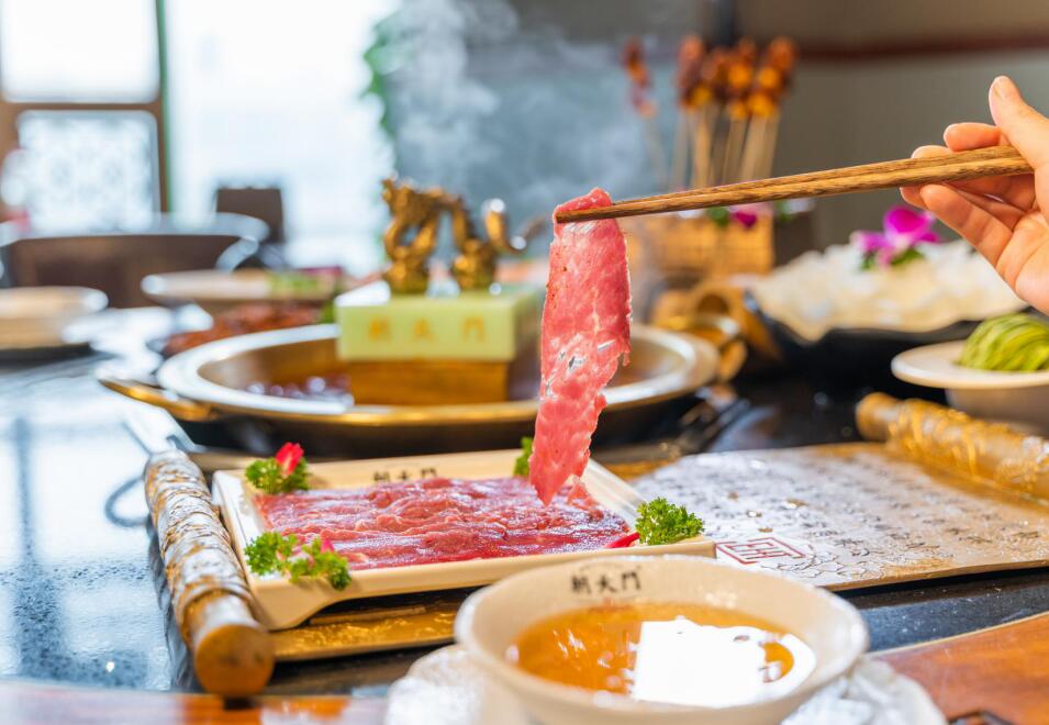 為什么明星都愛開火鍋店？分析利潤(rùn)后就明白了！
