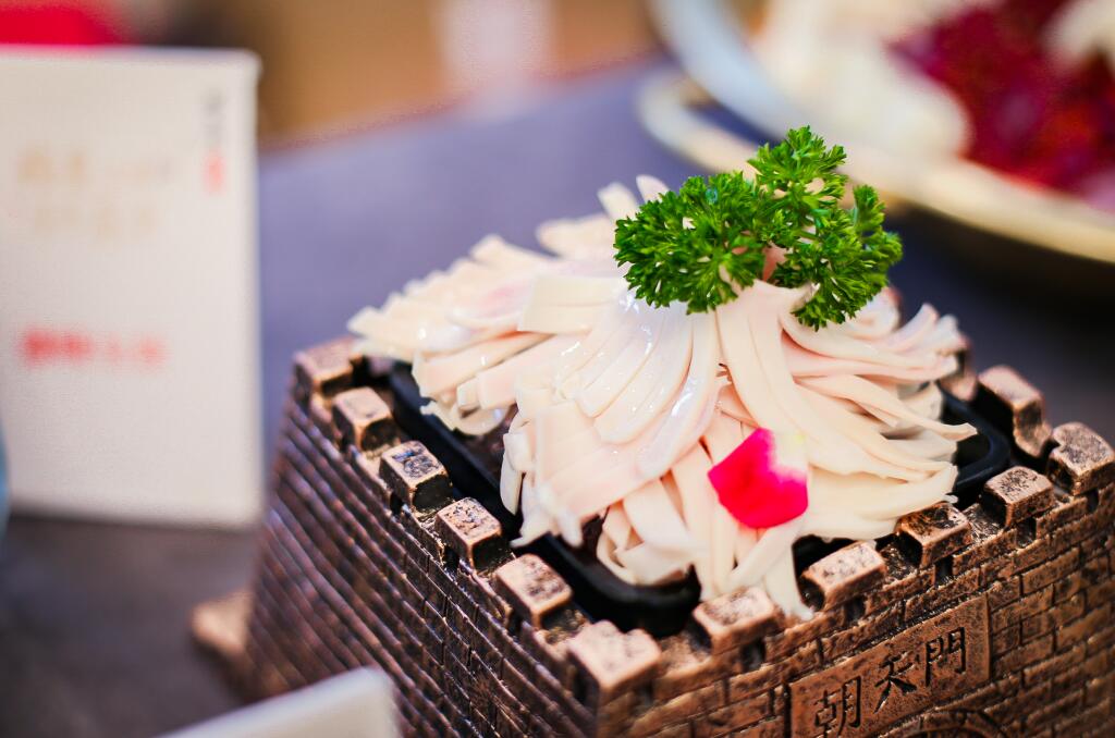 遵化開火鍋加盟店，要遵循哪些市場規(guī)律？