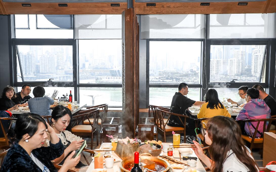 大同開火鍋加盟店，需要聘請多少員工？