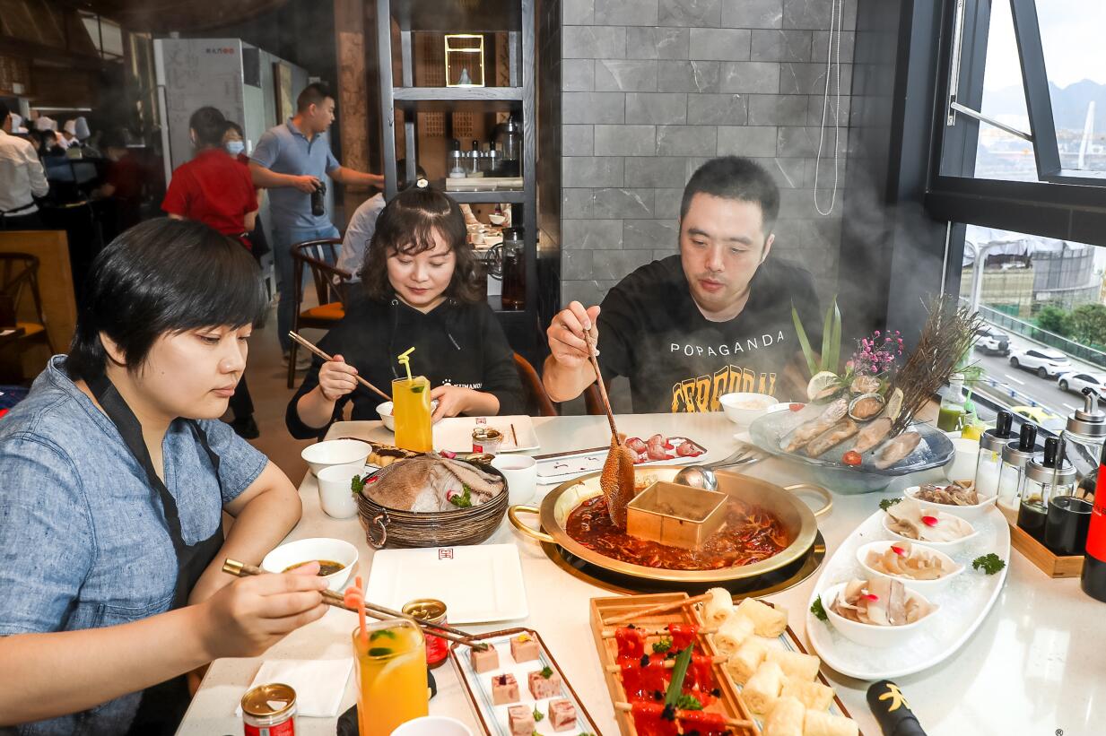 火鍋店明明生意很好，為什么利潤(rùn)卻很低？