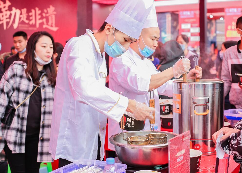 莊河開火鍋加盟店，可以這樣抓住顧客心思！