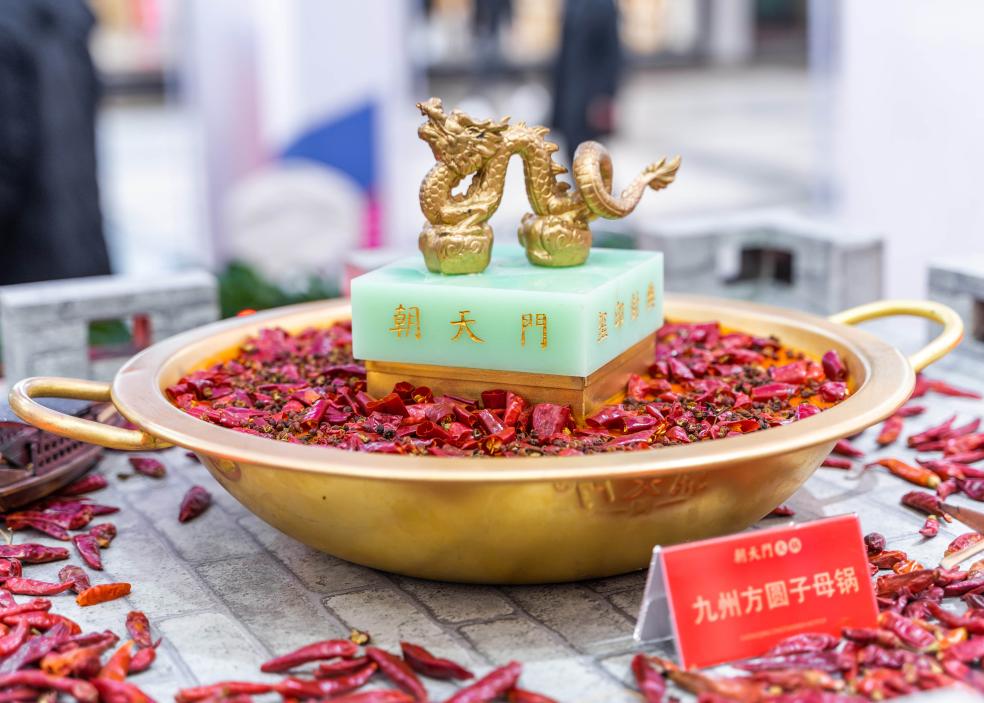 來賓開火鍋加盟店，簡單幾步營業(yè)額倍增！