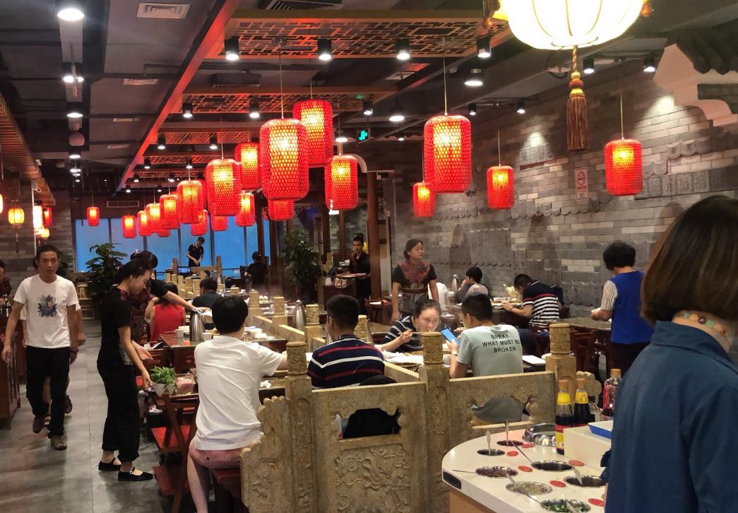 疫情期間門店生意冷清？看看這家火鍋店是怎么做的！