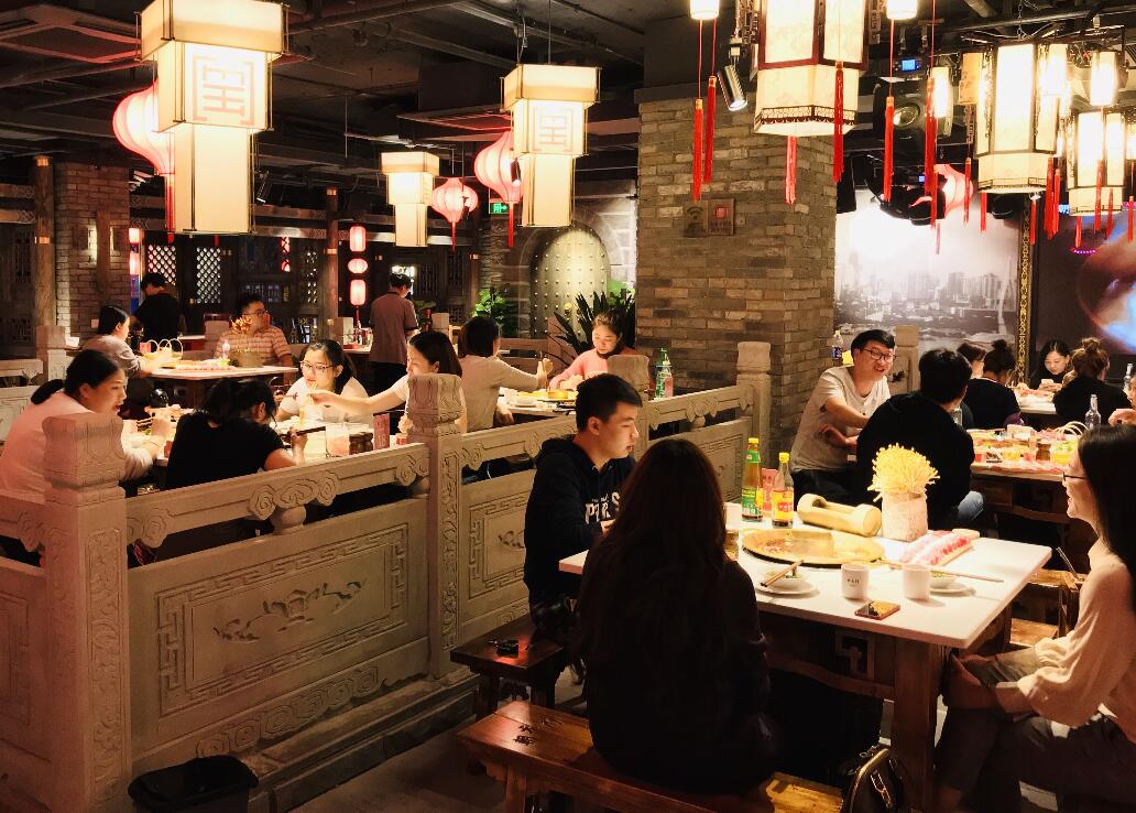 在洪崖洞吃朝天門火鍋是種什么體驗(yàn)？