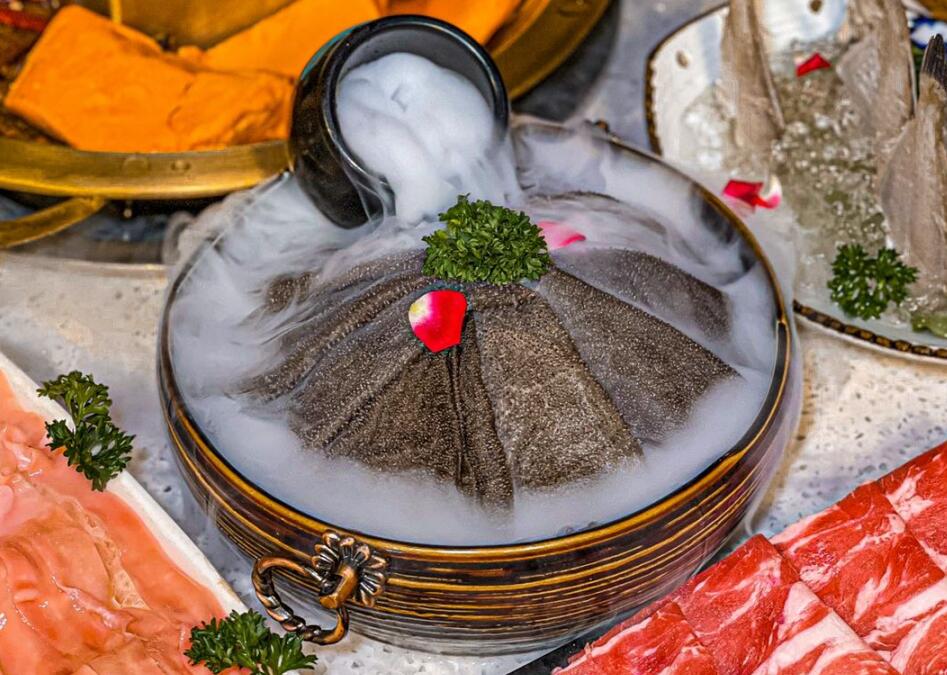 重慶人吃火鍋對(duì)毛肚有多情有獨(dú)鐘？
