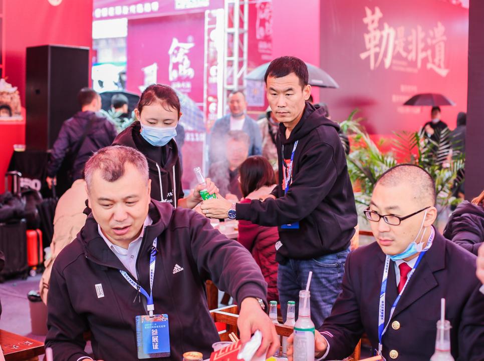 連鎖火鍋店如何在試營(yíng)業(yè)期間積累客人？