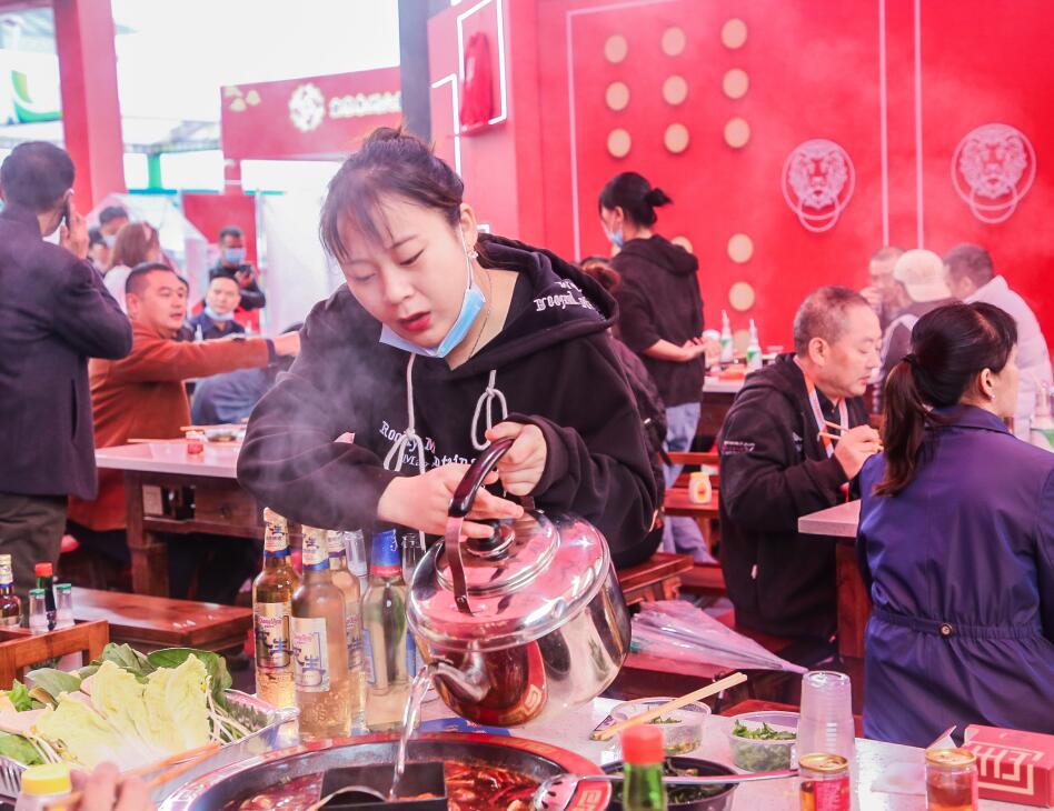 開火鍋加盟店，前期做好這三步輕松贏得回頭客！