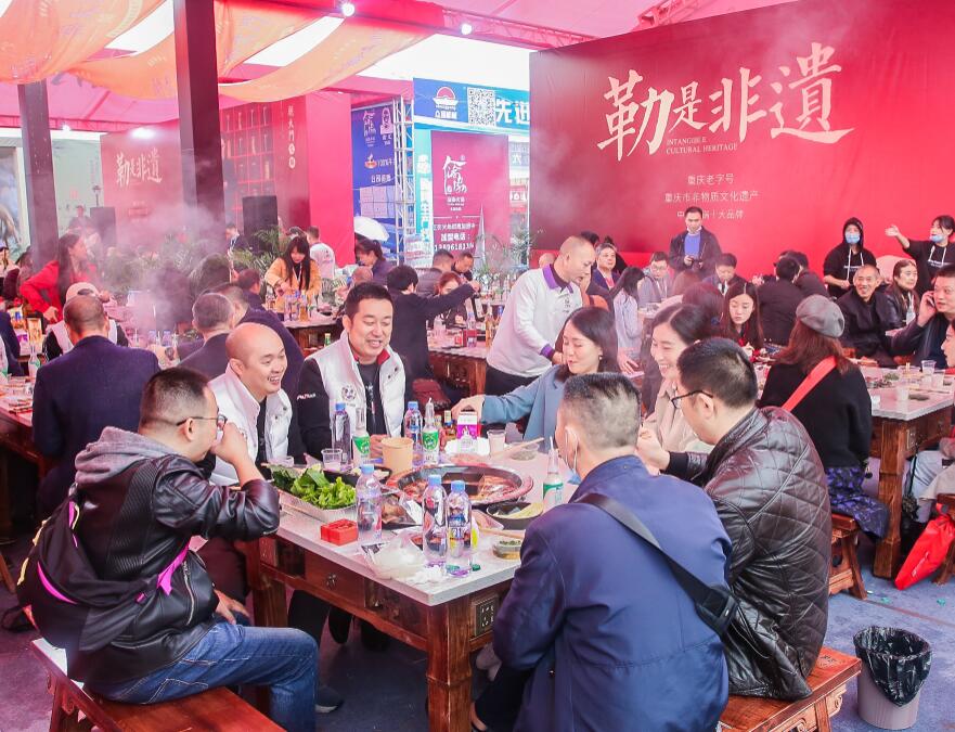 開火鍋店真的賺錢嗎？火鍋的優(yōu)勢有哪些？