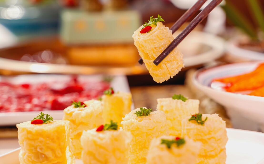 火鍋店應(yīng)該選哪些菜品作為主打爆款？