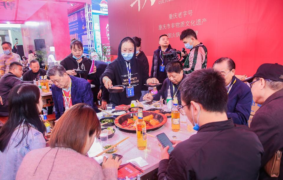 合格的餐飲服務(wù)員，到底該是怎樣的？請(qǐng)按這個(gè)標(biāo)準(zhǔn)！