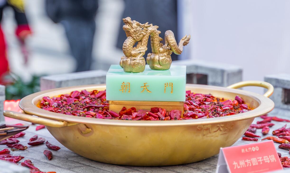 當(dāng)鹵肥腸預(yù)見火鍋，雙重美味，引爆火鍋店生意！