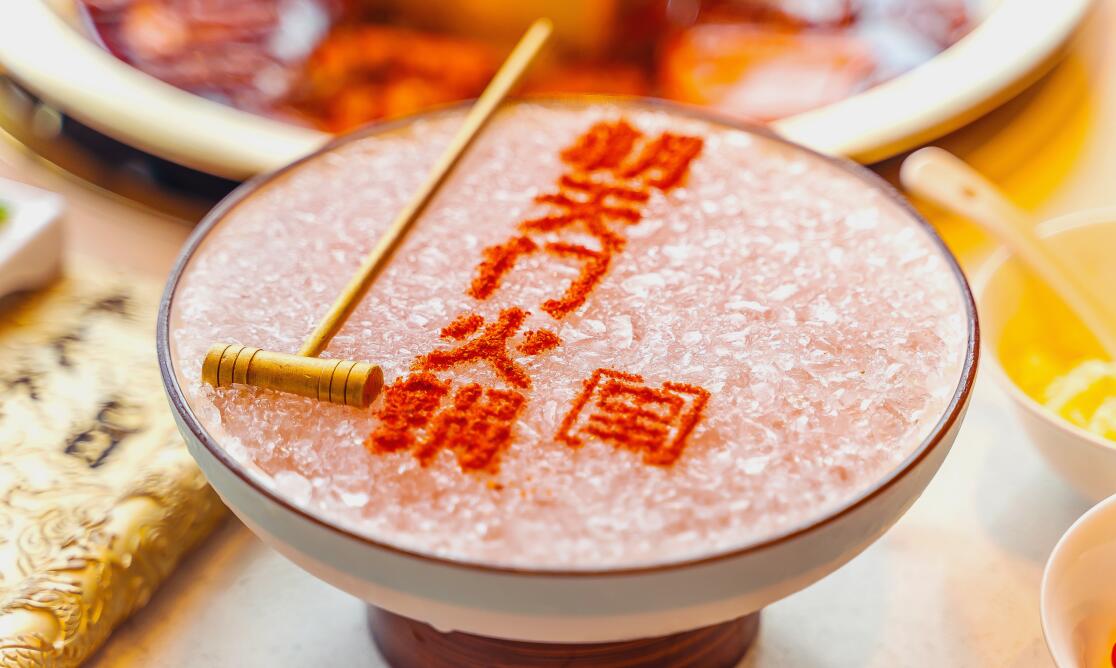 火鍋店客群分析：70%在意性價比，30%追求高品質！