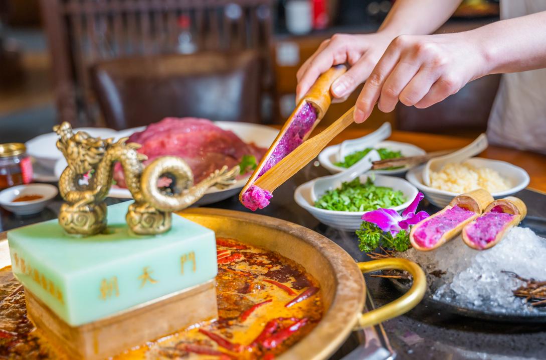 火鍋加盟意義是什么？加盟好還是自營好？