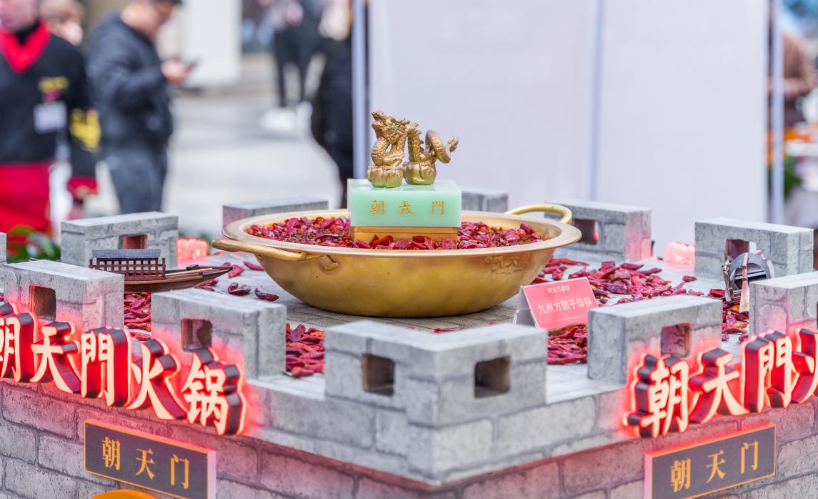 火鍋店特色菜品，大刀腰片，主打一個(gè)鮮！