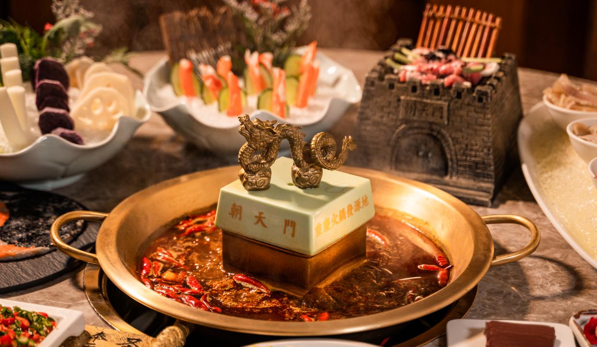 既是火鍋菜品，又是小吃，鹵雞爪為什么這么受歡迎？