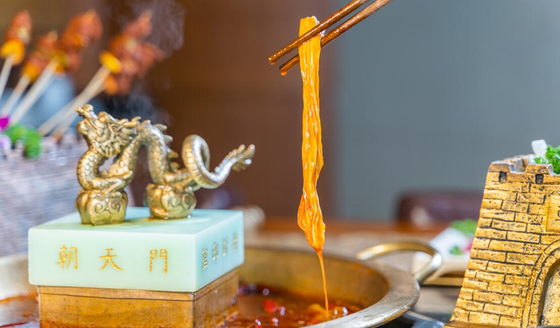 火鍋店餐具怎么選？三個(gè)方面，選出高性價(jià)比特色餐具！