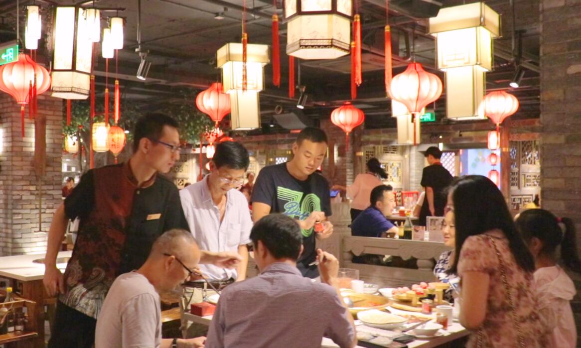 為什么社區(qū)咖啡館，在餐飲火鍋界快速崛起？