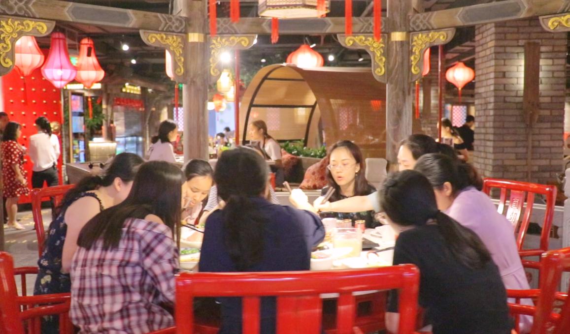 在米蘭，怎么開一家特色重慶火鍋店？