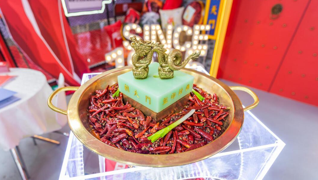 火鍋店鍋底創(chuàng)新浪潮來臨，一鍋湯撬動火鍋百億市場！